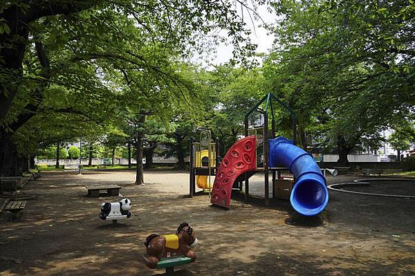 大谷場公園 徒歩5分。 340m
