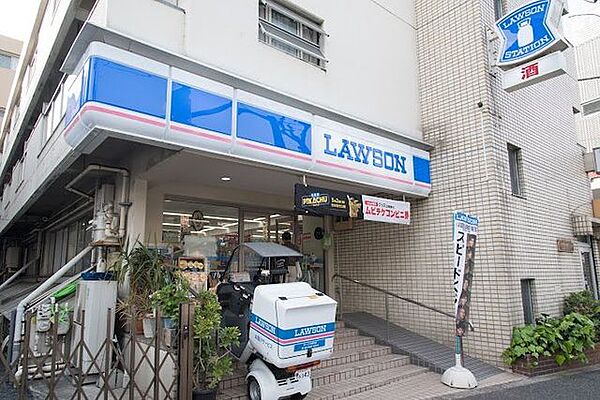 ローソン天現寺店 徒歩5分。 370m