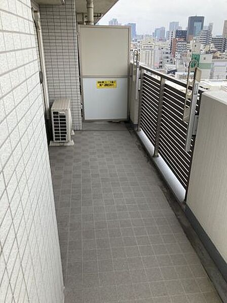 バルコニー
