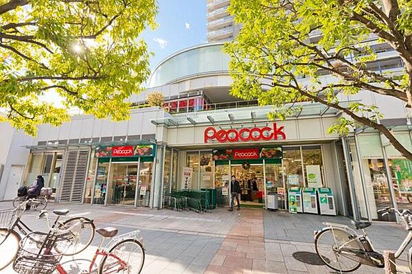 ピーコックストアトルナーレ日本橋浜町店 徒歩10分。 740m