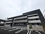 宇都宮駅より徒歩11分 築1年11ヶ月 3階建の賃貸物件