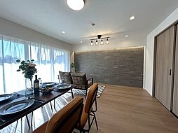 サングレイス能見台南 3LDKのリビング/ダイニング