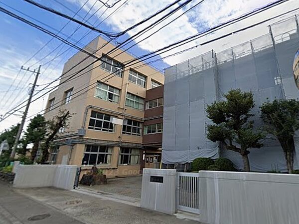 西中学校（787m）
