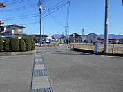 北東側道路は幅員約４．８ｍ