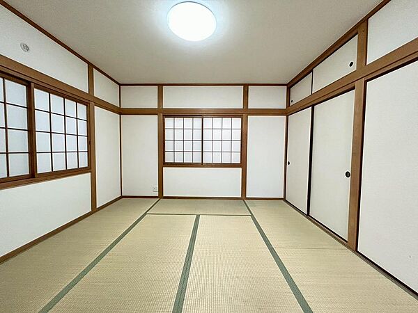 3階和室8帖