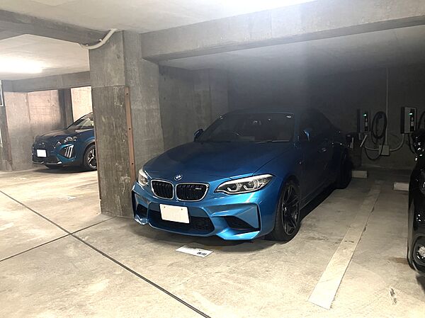 専用駐車場（全区画にEV自動車用コンセントあり）