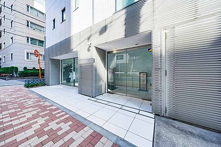 マンションエントランス