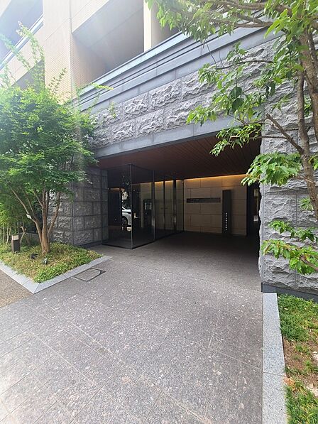エントランスアプローチ