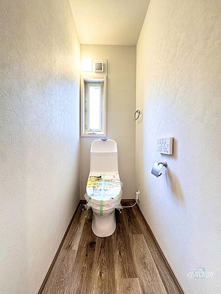 トイレを拡大表示