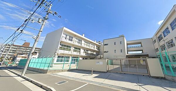 松原市立松原第二中学校 170m