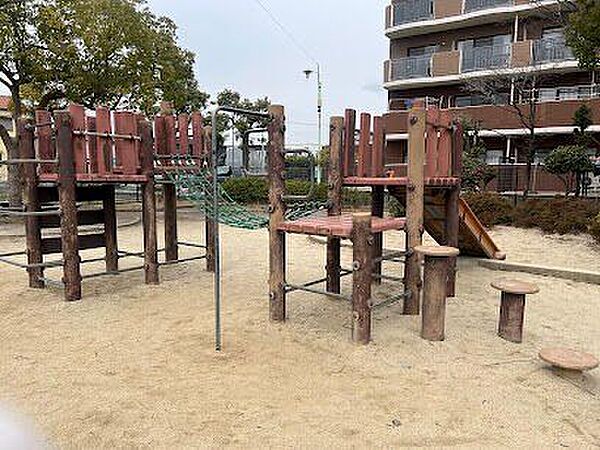 大井垣添児童公園 1220m