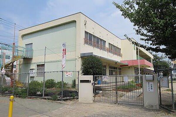 藤井寺市立道明寺南幼稚園 740m
