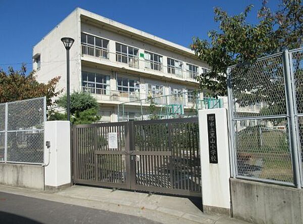 堺市立黒山小学校 60m