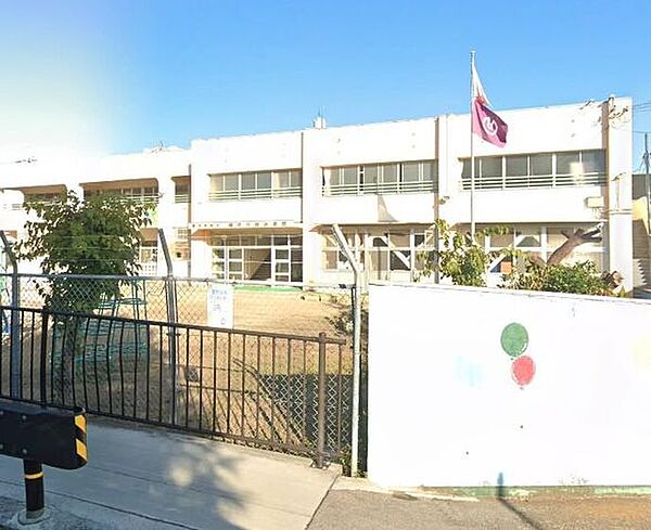 藤井寺市立藤井寺南幼稚園 740m