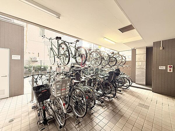 駐輪場