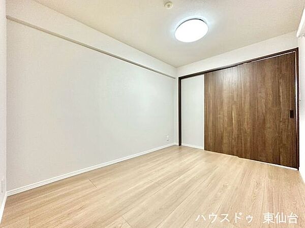 6.1帖の子ども部屋や書斎にちょうど良いサイズ感。