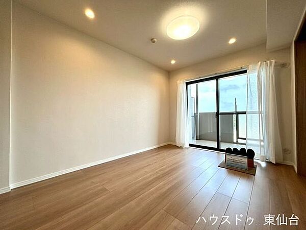 室内は丁寧に仕上げられており、清潔感があります。
