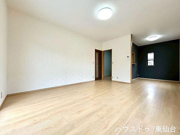 南東にそれぞれ窓があり日当たり良好です◎