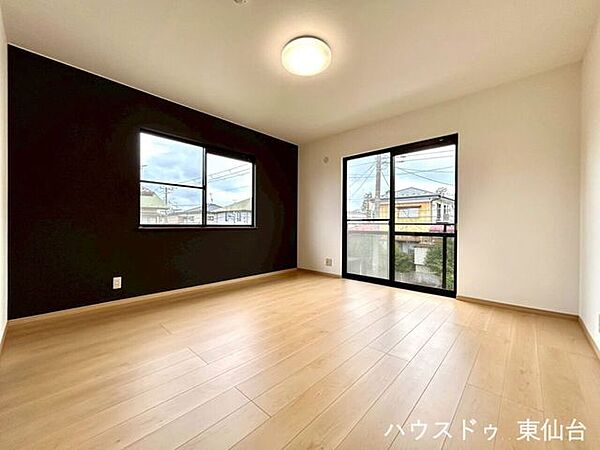約8.1帖の洋室です♪