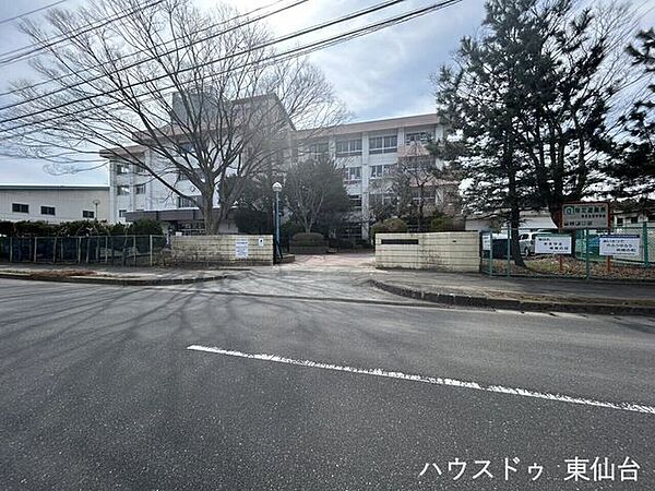 仙台市立南光台東中学校 1690m