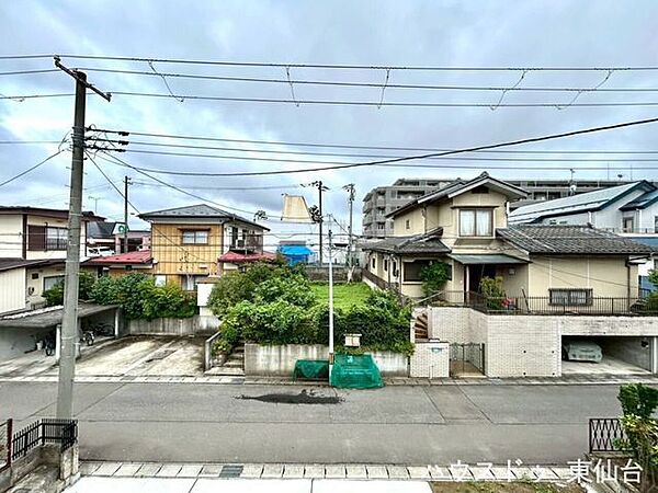 前面道路の為、日当たり涼子です◎