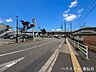 外観：前面道路含む現地写真