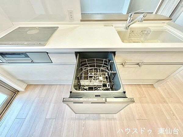 食器洗浄乾燥機付きのキッチン