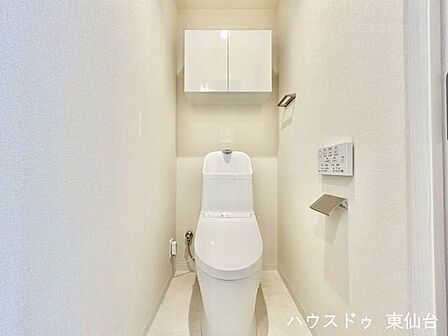 白を基調とした、シンプルながらも落ち着くデザイン。