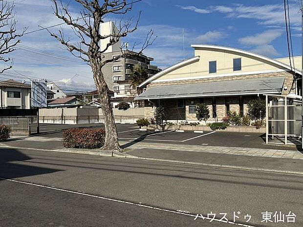 猪岡内科医院 440m