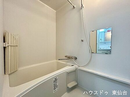 でこぼこの抑えられたお風呂は安全性が高いです