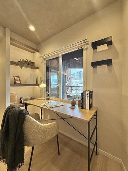 グレー×木目の落ち着いた内装が、広尾らしい洗練された住まいを演出します。