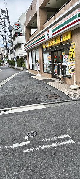 セブンイレブン至近