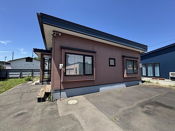 detached 北海道河東郡音更町共栄台東１０丁目4-17
地図を見る