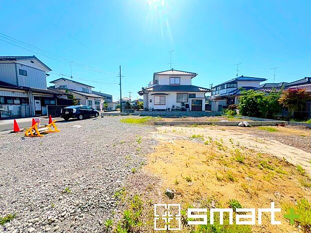 〜ご家族を守る「耐震等級3」〜 ・住宅性能評価において「耐震等級3」を取得。地震に強い家であることが証明されております。 ・倒壊の恐れが低くなりますので、地震保険が半額になるメリットも。