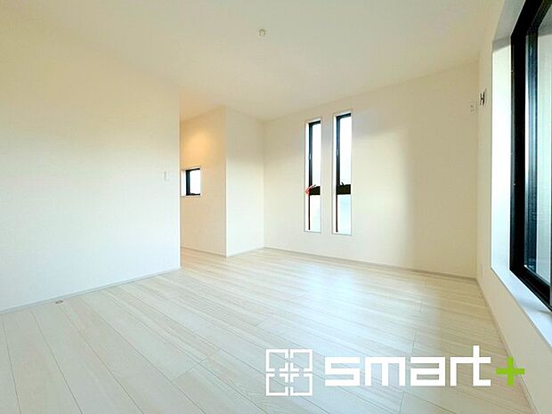 〜ウォークインクローゼットのあるお部屋〜 ・人気のウォークインクローゼットをご用意。季節物や趣味の道具などもスッキリと収納が可能です。 ・最近流行りの収納術などもぜひご活用くださいませ。 