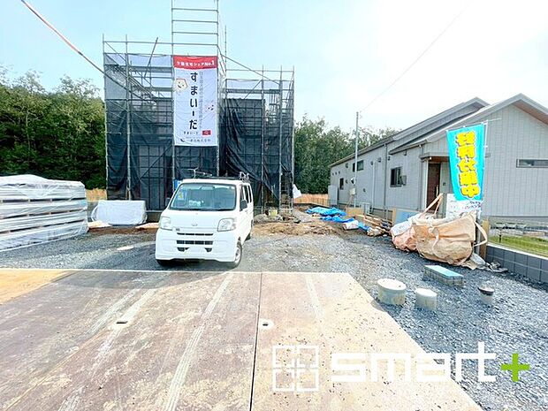 〜完成物件もご案内可能〜 ・ご案内時には実際の立地に加え、同メーカー・同仕様の完成物件もご案内可能です。 ・ぜひ現地と建物をご覧いただき、具体的にイメージしてみてくださいませ。 