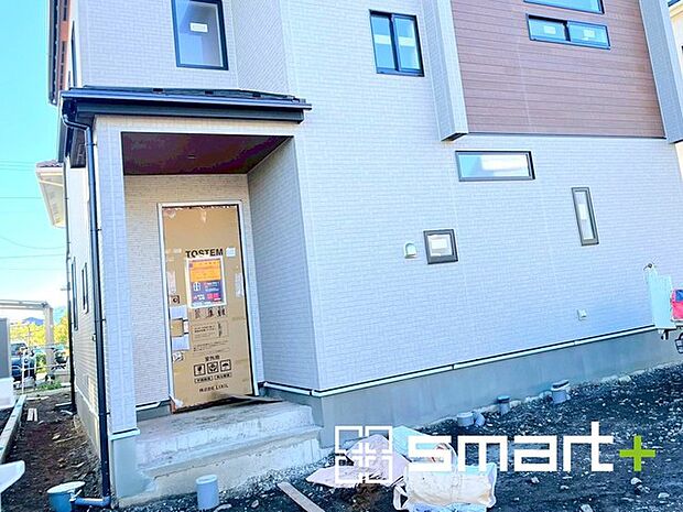 〜風にも強い強靭な建物〜 ・住宅性能評価において「耐風等級2」を取得。 ・大型の台風など暴風にも耐える、強靭な建物となっております。
