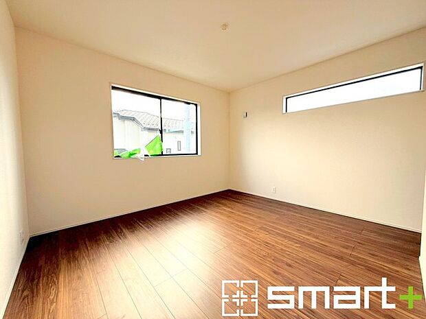 〜ウォークインクローゼットのあるお部屋〜 ・人気のウォークインクローゼットをご用意。季節物や趣味の道具などもスッキリと収納が可能です。 ・最近流行りの収納術などもぜひご活用くださいませ。