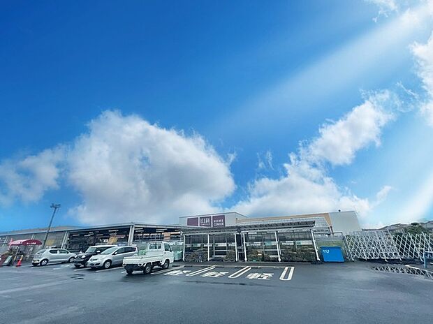 ホームセンター山新友部店(2100m)