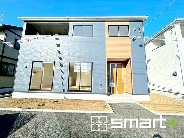 〜重厚感のある外観〜 ・幅の広い造りとなっておりますので、見た目に重厚感が生まれ、高級感のある仕様となっております。 ・毎日家に帰ってくるのが誇らしくなるような外観です。 