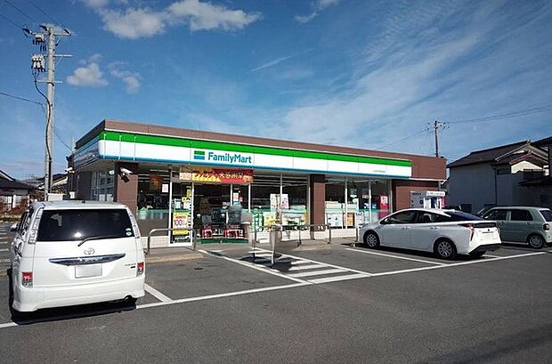 ファミリーマートいわき平赤井店（2500m）