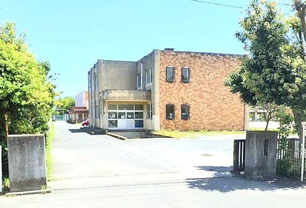 日立市立櫛形小学校（720m）