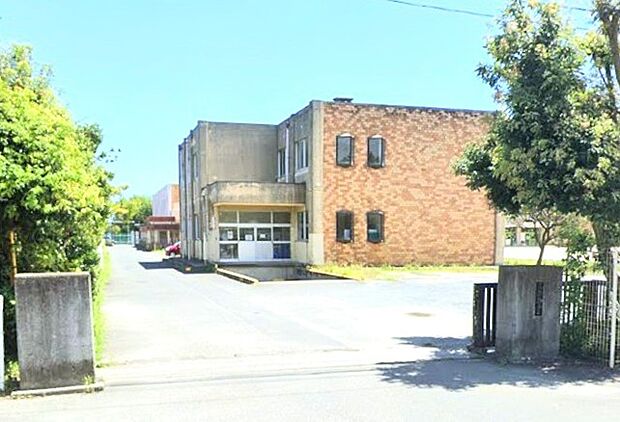 日立市立櫛形小学校（720m）