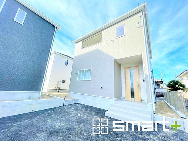 〜ご家族を守る「耐震等級3」〜 ・住宅性能評価において「耐震等級3」を取得。地震に強い家であることが証明されております。 ・倒壊の恐れが低くなりますので、地震保険が半額になるメリットも。 