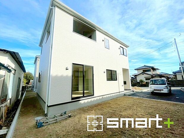 〜ご家族を守る「耐震等級3」〜 ・住宅性能評価において「耐震等級3」を取得。地震に強い家であることが証明されております。 ・倒壊の恐れが低くなりますので、地震保険が半額になるメリットも。