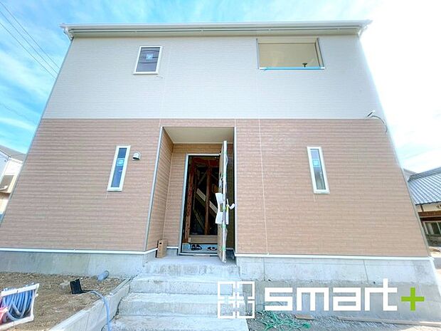 〜完成物件もご案内可能〜 ・ご案内時には実際の立地に加え、同メーカー・同仕様の完成物件もご案内可能です。 ・ぜひ現地と建物をご覧いただき、具体的にイメージしてみてくださいませ。