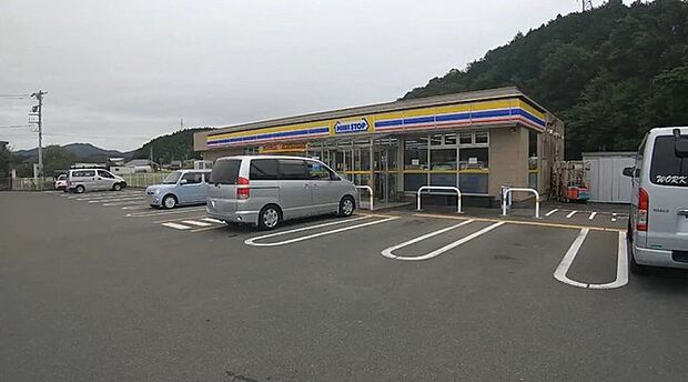 ミニストップ北茨城インター店(2700m)