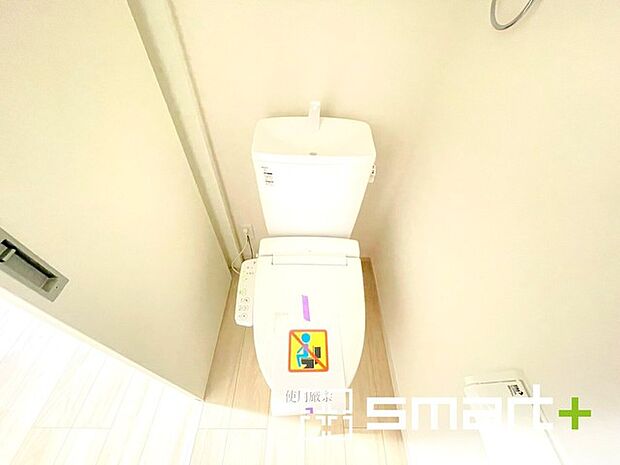 〜やはり便利なタンク式トイレ〜 ・最近はタンクレストイレもございますが、タンク式の場合は停電時もお水を流すことが可能。 ・故障時なども比較的費用が安くなるなど、メリットが多くなります。  