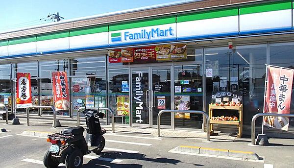 ファミリーマート那珂瓜連店（2100m）