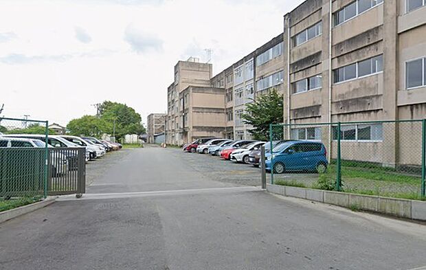 いわき市立錦小学校（1328m）